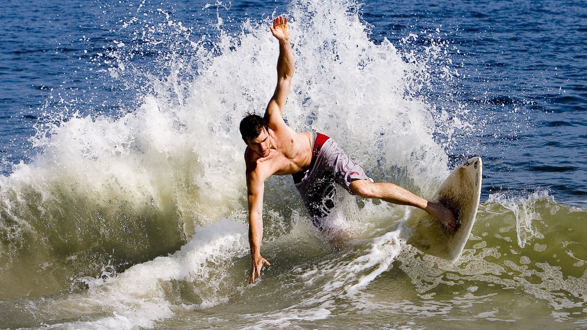 英超巅峰对决：激烈争夺，一触即发！，英超顶级联赛